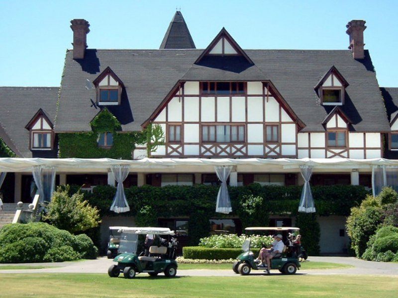 The clubhouse at Buenos Aires Golf Club